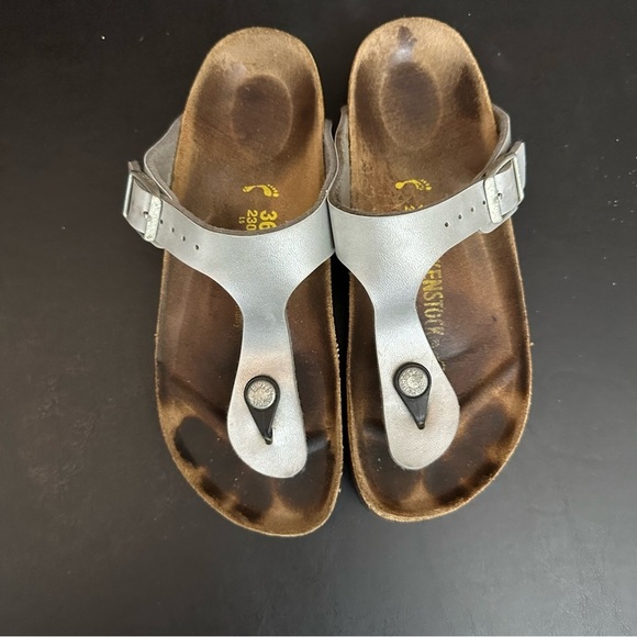 Birkenstock Women Sandals Shoes Gizeh Grey Silver Patent Leather EU 36 Thong - Picture 6 of 10